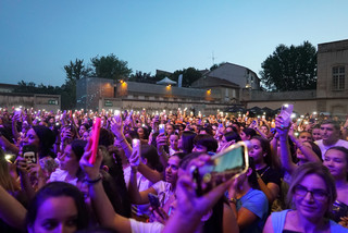 Public durant le concert de nej